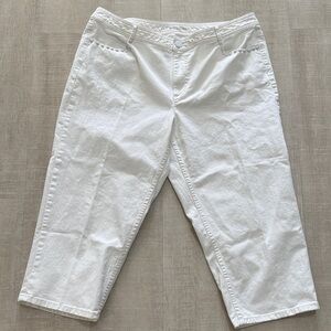 Michael Kors Women's White Capri Pants